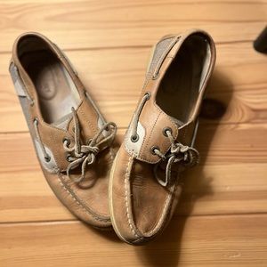 Women’s tan Sperry shoes